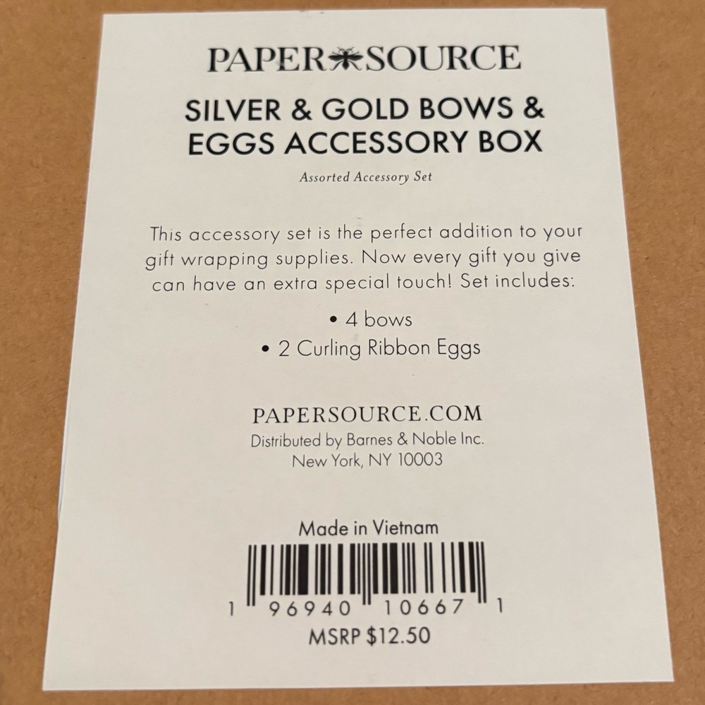Paper Source Celebration Card and Gift Set - Picture 7 of 7